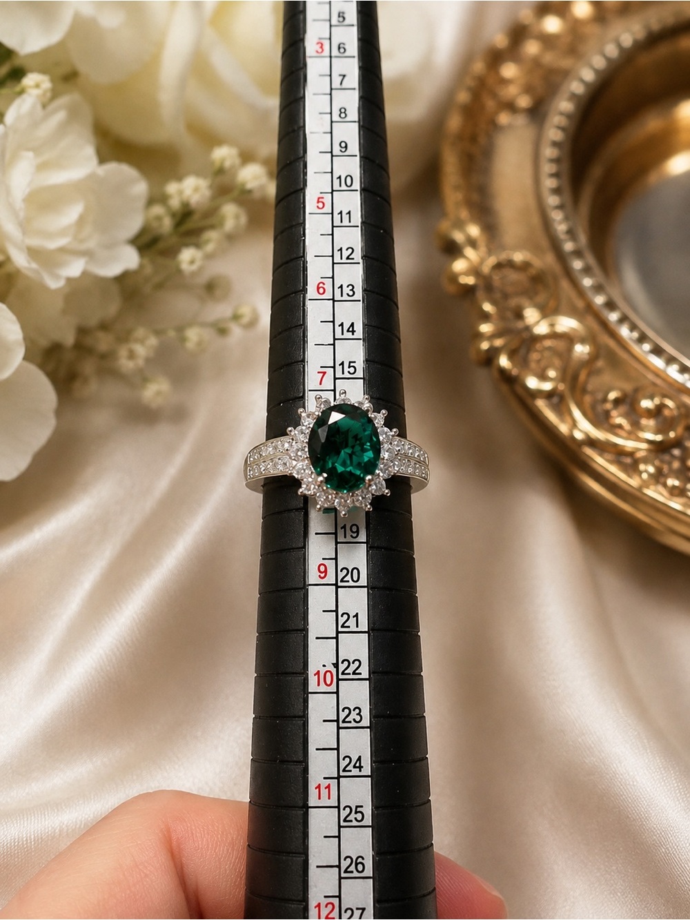 New Emerald Green Oval Halo Statement Ring Silver Tone Size 7 - Picture 2 of 6